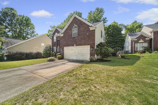 Building Photo - 2812 Redfield Dr