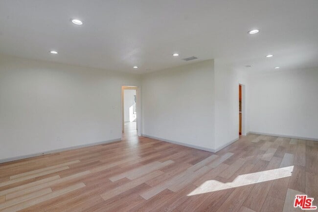 Building Photo - 4725 Sawtelle Blvd