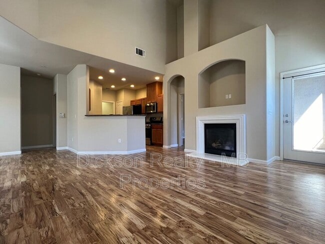 Foto del edificio - 17000 Wedge Pkwy
