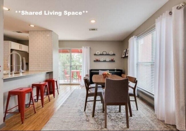 Building Photo - bedroom in Los Angeles CA 91364