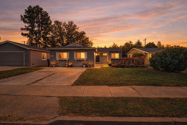 Foto del edificio - Limited-Time Offer: Get ½ Off Your First Month’s Rent! Sign a lease and move in within 30 days—mu...