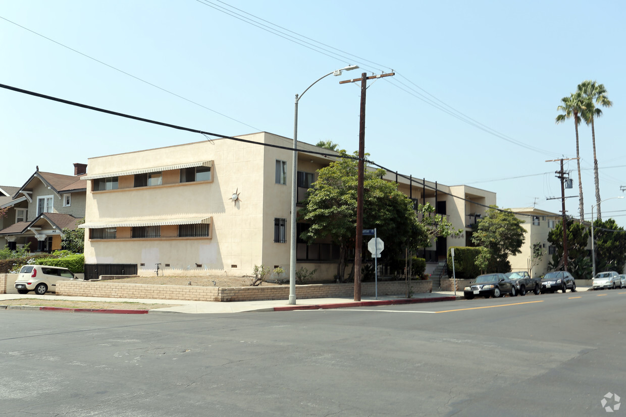 Primary Photo - 4604 Council St