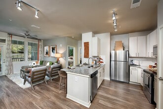 Building Photo - Solstice Apartment Homes