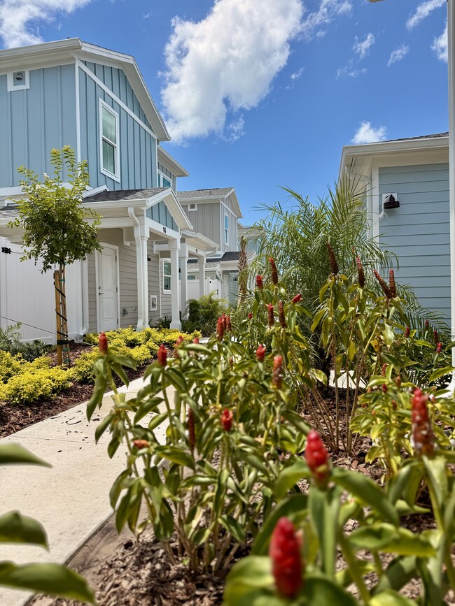 Building Photo - Villas at Venice
