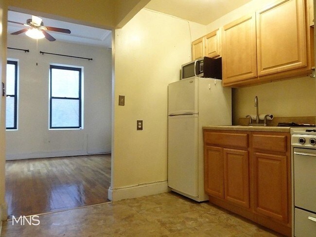 Foto del edificio - 254 Dekalb Ave