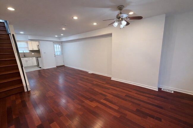Foto del edificio - 2 Bedroom Single Family Home w/ Private Fenced Yard | Point Breeze