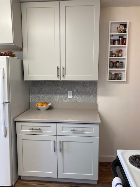 Building Photo - 180 2nd St