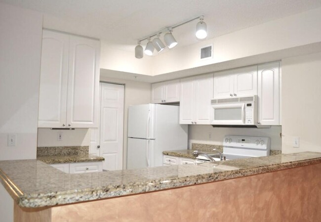 Building Photo - 254 Village Blvd