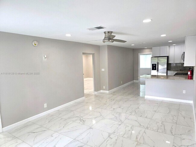 Foto del edificio - 7761 NW 42nd Pl