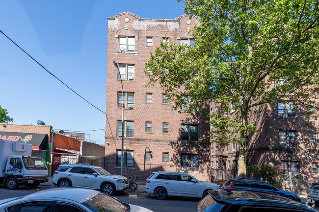 Building Photo - 35-54 95th St