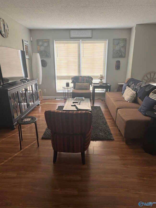 Foto del edificio - 3813 NW Millbrae Dr