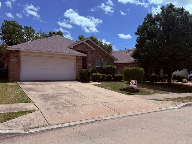Foto del edificio - 12736 Northern Pine Dr