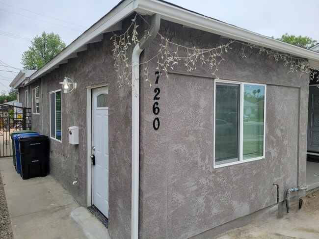 Building Photo - 7258 Yolanda Ave