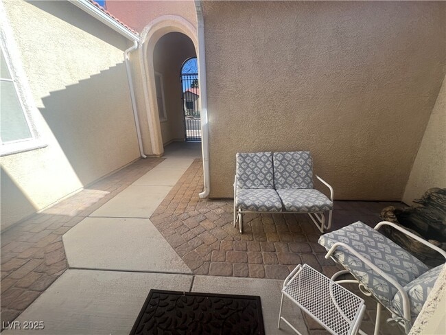 Foto del edificio - 6625 N Arbor Bluff Ct