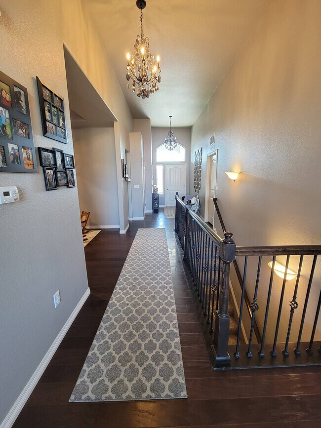 Building Photo - 1458 Moraine Valley Dr