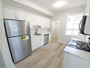 Building Photo - 63 Emily St