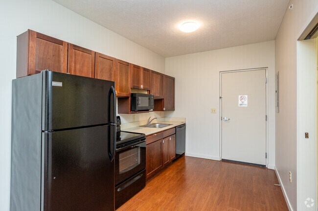 Estudio - 594 pies cuadrados - Cocina - 35 East Apartments