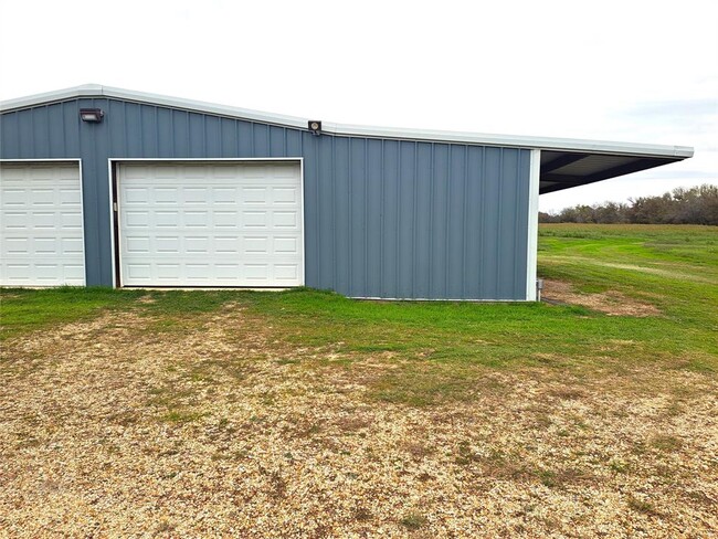 Building Photo - 8606 N Farm to Market 487