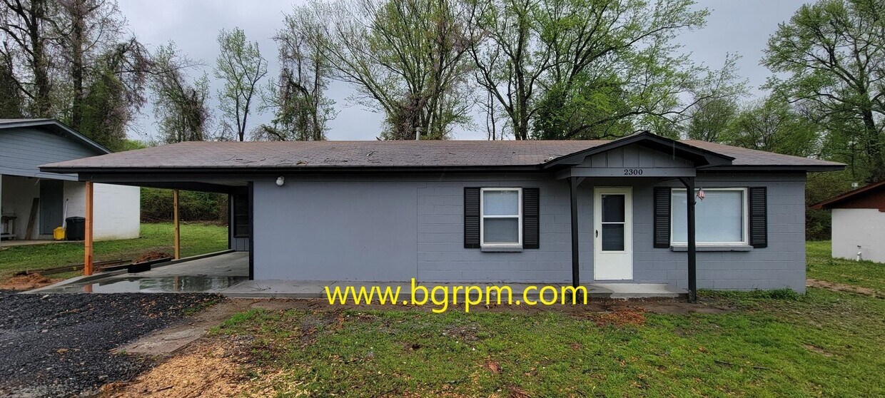 Foto principal - 3 Bd, 2 ba, home in Jacksonville