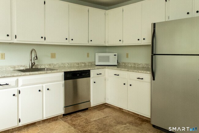 Foto del edificio - 1 Bradley Cir