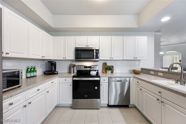 Building Photo - 11842 Bayport Ln