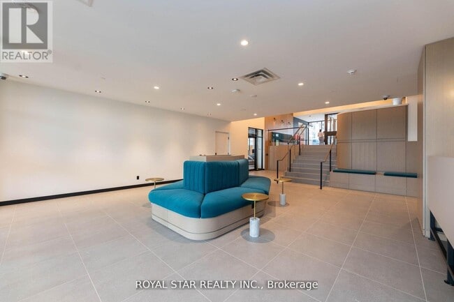 Photo du bâtiment - 7950-B-7950 Bathurst St