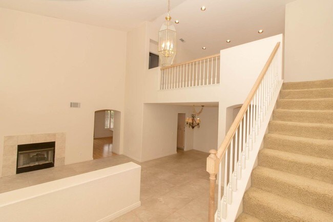 Building Photo - 1081 Torrey Pines Rd