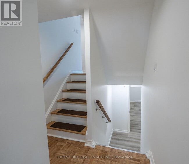 Building Photo - 596 Woodbridge Ave