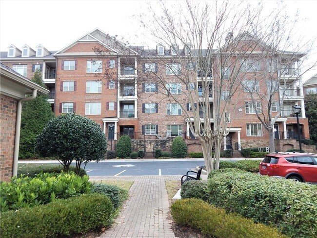 Building Photo - 2300 Peachford Rd