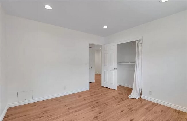 Foto del edificio - 19860 Claremont Ln