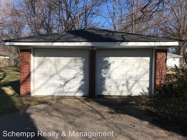 Building Photo - 2 br, 1 bath House - 2215 Peaslee Road