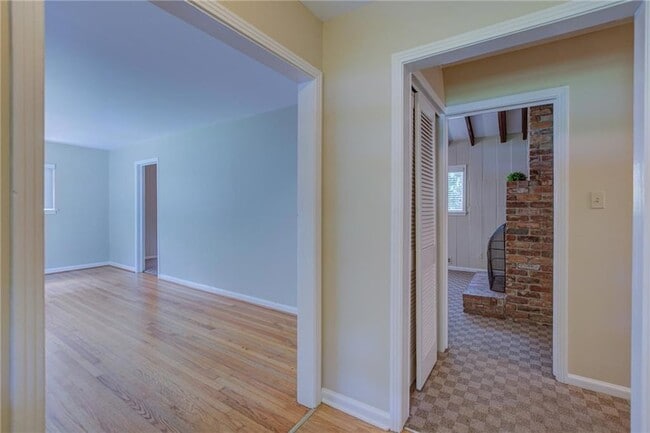 Foto del edificio - 1112 Franklin Cir NE