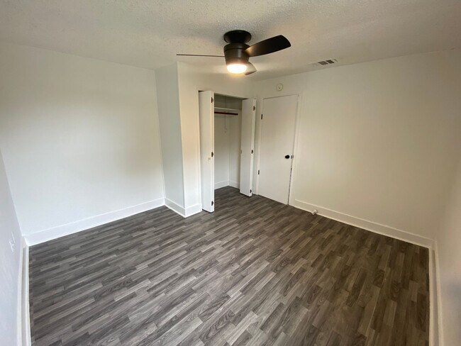 Foto del edificio - East Austin Bungalow for Rent