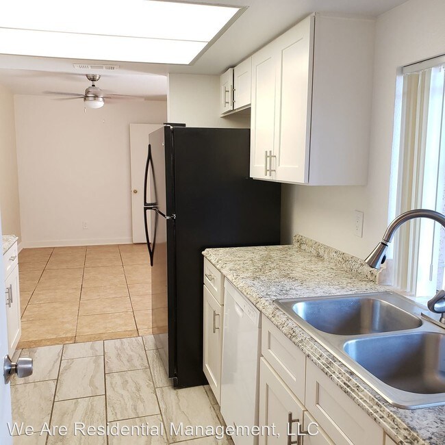 Building Photo - 4112 N 69th Dr