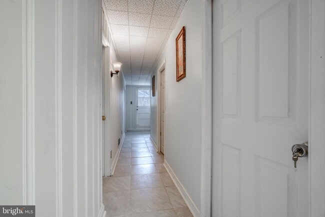 Building Photo - 1207 SAINT ANDREWS Way
