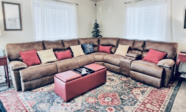 Sala de estar - 528 E Knoll Dr