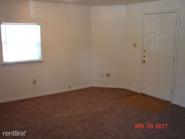 Foto del edificio - 2207 N Elm St