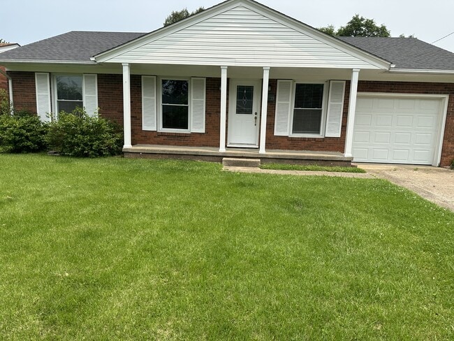 Building Photo - 3437 Queens Way