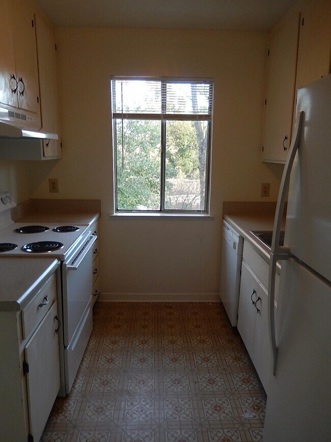 Foto del edificio - 1802 Salmon Dr