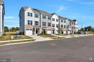 Building Photo - 86 Hamilton Ct