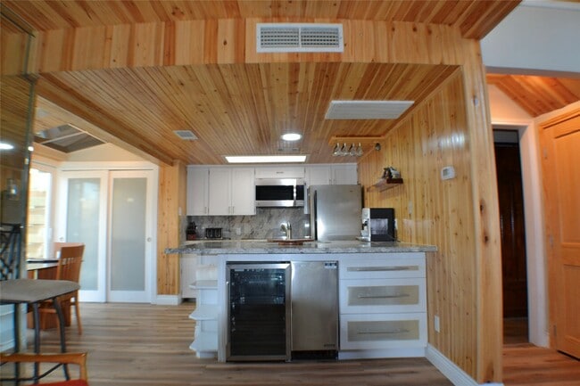 Building Photo - 30 Putters Point W