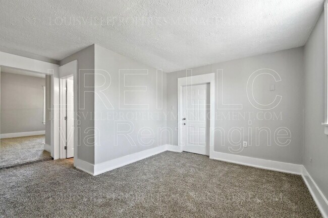 Foto del edificio - 3339 Taylor Blvd