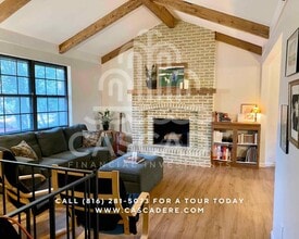 Building Photo - 1925 SE Flagstone Ct