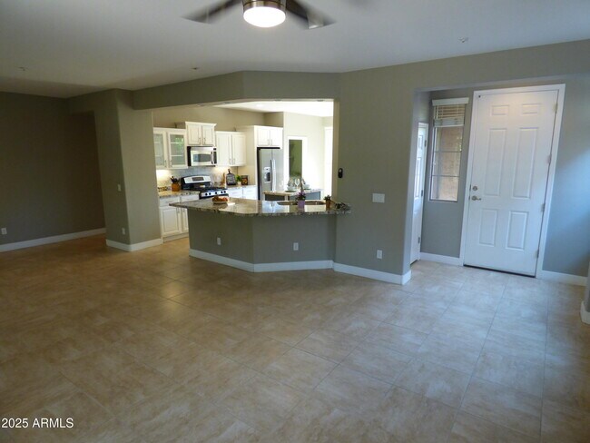 Foto del edificio - 12988 W Plum Rd