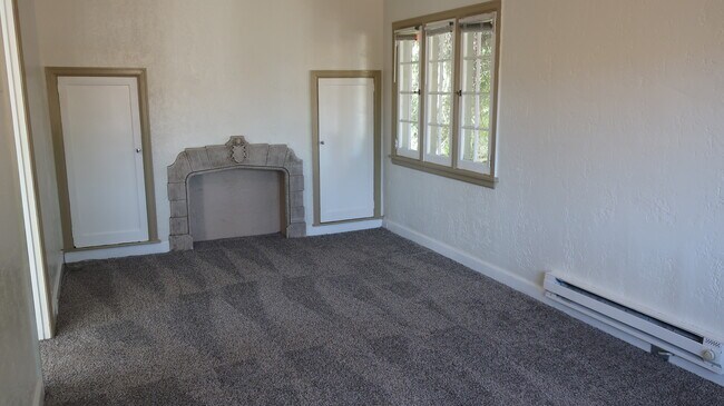 Building Photo - 527 1/2 Yakima St