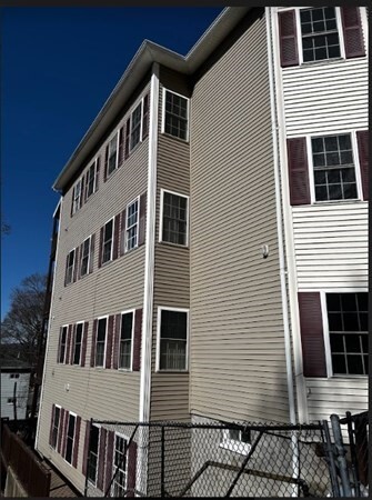 Building Photo - 116 Eastern Ave