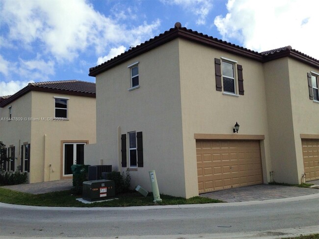 Foto del edificio - 9000 SW 169th Ct