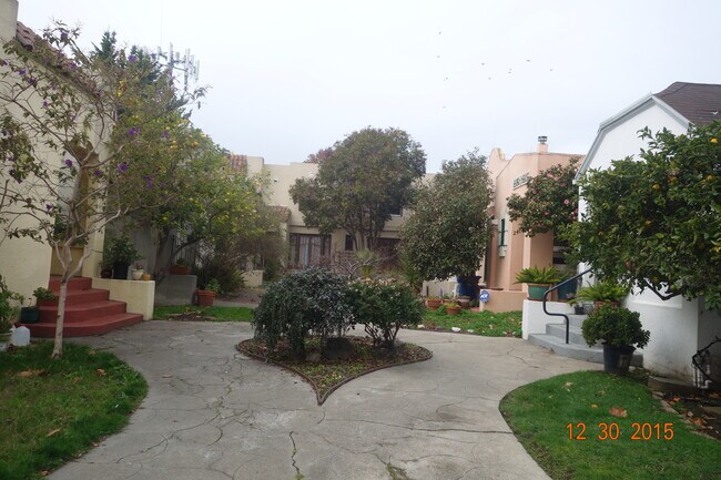 Foto del edificio - 2415 Marti Rae Ct