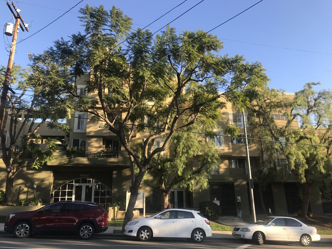 6140 Monterey Rd Unit 309, Los Angeles, CA 90042 Condo for Rent in Los Angeles, CA