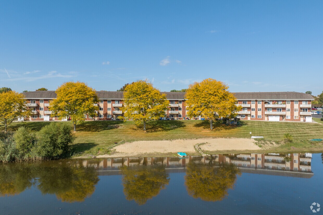 Foto principal - Wyoga Place Apartments